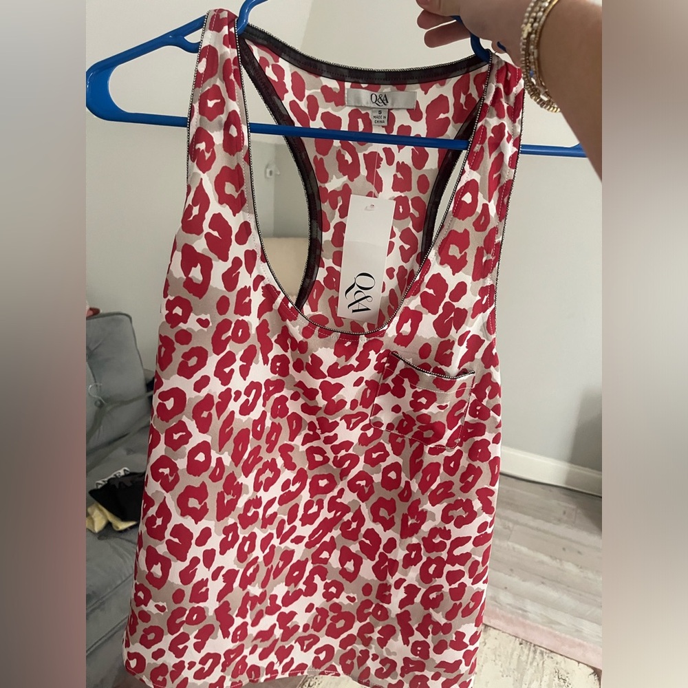 Boutique tank top NWT!